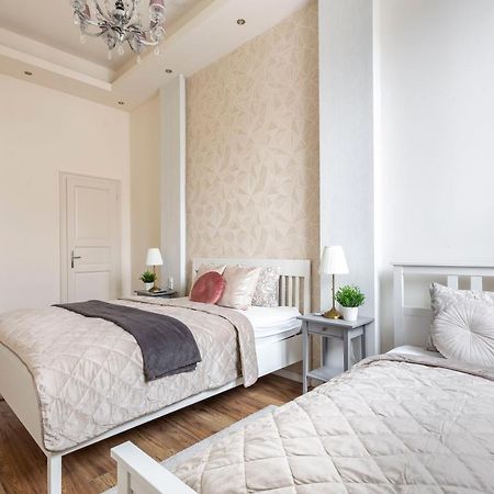 Luxurious Central Apartment In Liszt Ferenc Square Budapest Extérieur photo