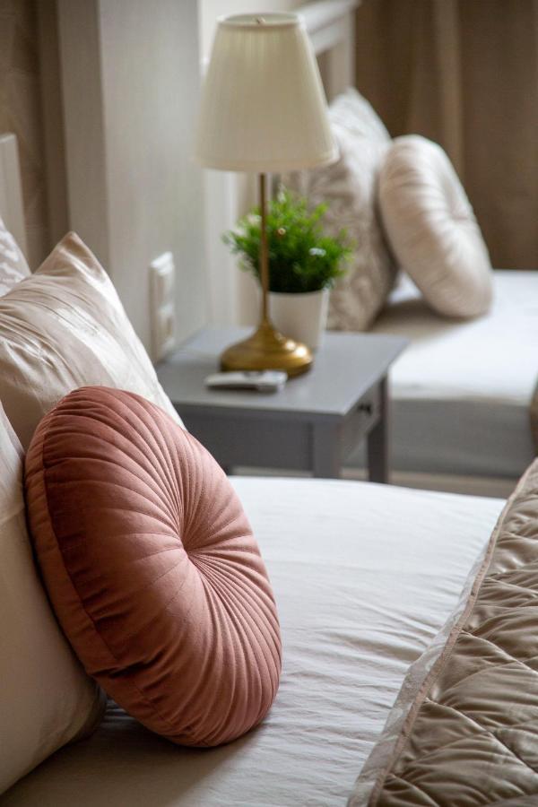 Luxurious Central Apartment In Liszt Ferenc Square Budapest Extérieur photo