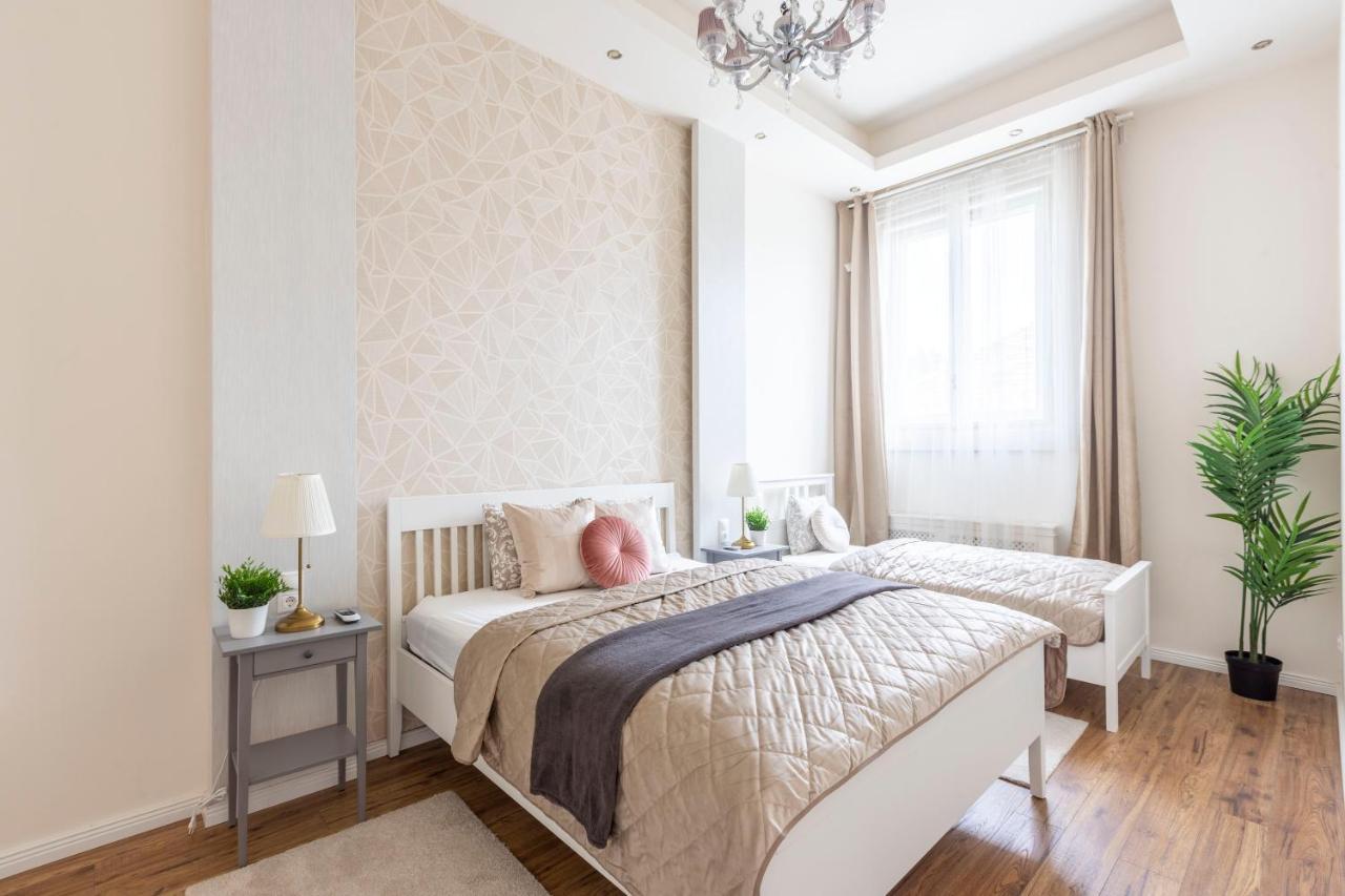Luxurious Central Apartment In Liszt Ferenc Square Budapest Extérieur photo