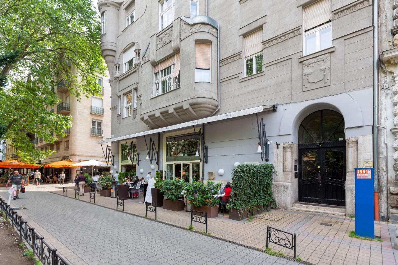 Luxurious Central Apartment In Liszt Ferenc Square Budapest Extérieur photo