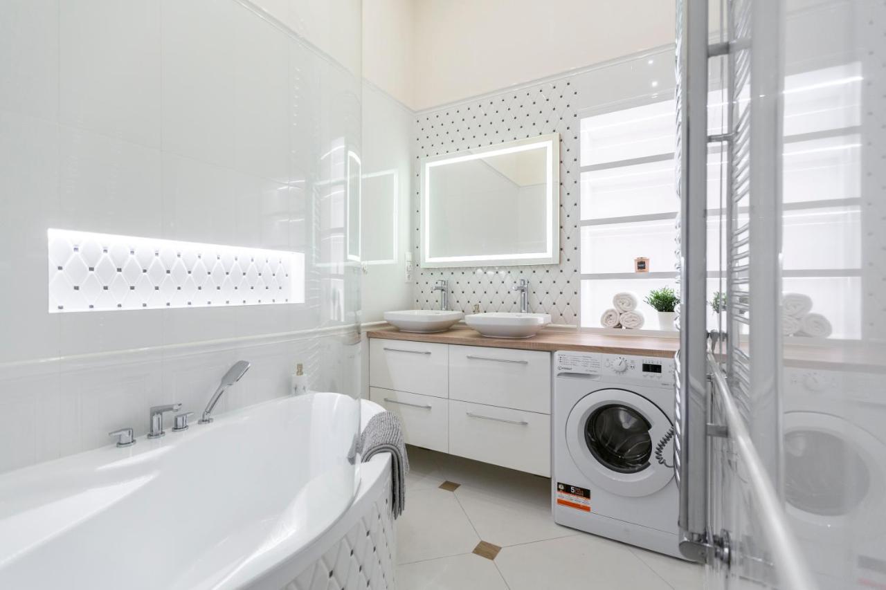 Luxurious Central Apartment In Liszt Ferenc Square Budapest Extérieur photo
